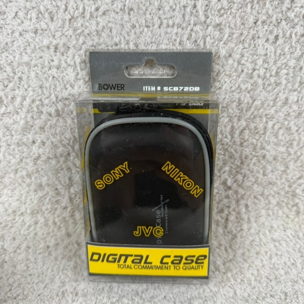 Bower Digital Camera Hard Shell Carry Bag Black SCB72DB Sony Nikon JVC New